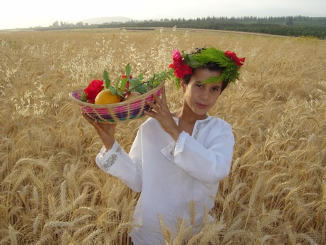 Еврейский Национальный Фонд подготовил множество незабываемых мероприятий для всех желающих и с бесплатным участием в честь еврейского праздника Шавуот