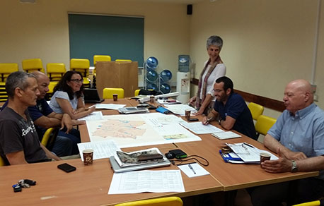 מיפוי יחידות ייעוד השטח כחלק מהכנת תכנית האב לממשק יערות הנחלים גרר וחנון. צילום: ארכיון הצילומים של קקל